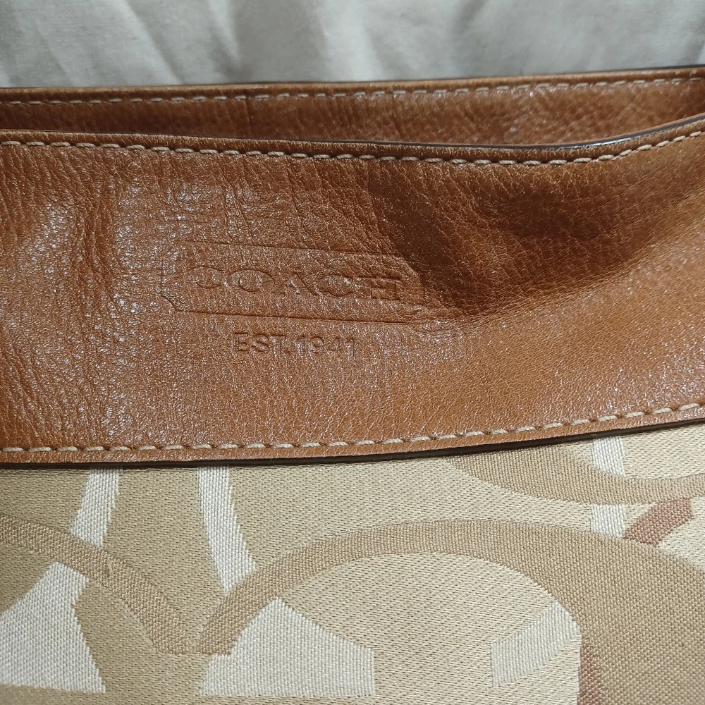 Coach Zoe shoulder bag - Picture 3 of 9